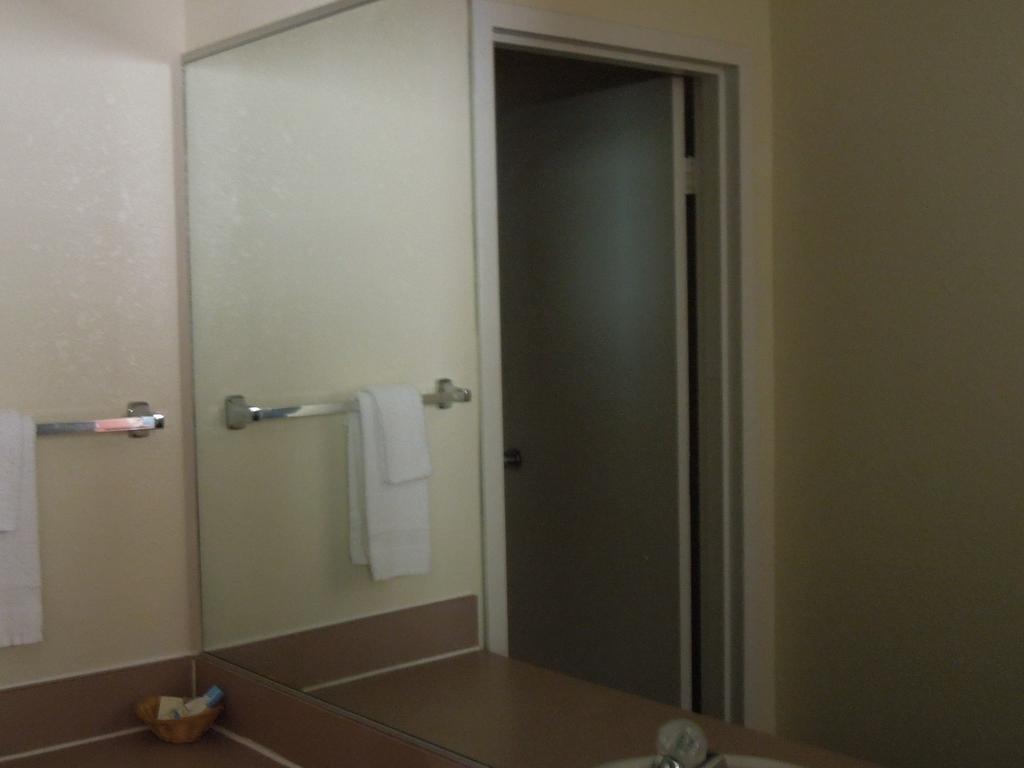 Knights Inn Virginia Beach Lynnhaven Quarto foto